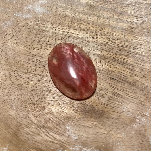Red Smelting Quartz Cabochon Stone - Picture 5 of 9